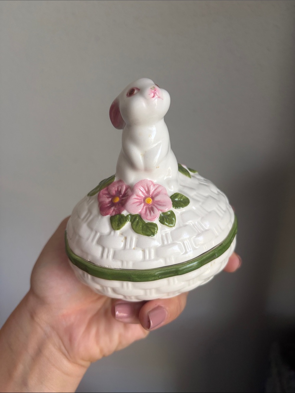 Avon Vintage Bunny and Egg Trinket Dish